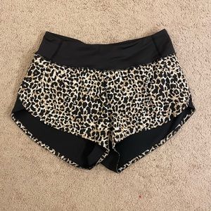 Outdoor Voices shorts!